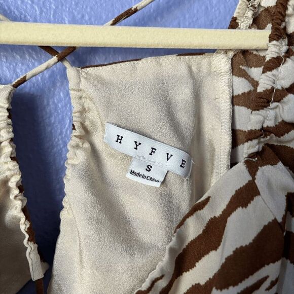 Women's HYFVE Long Sleeve Crop Top with Lace Up Back Zebra Print Long Sleeve S - Picture 6 of 6